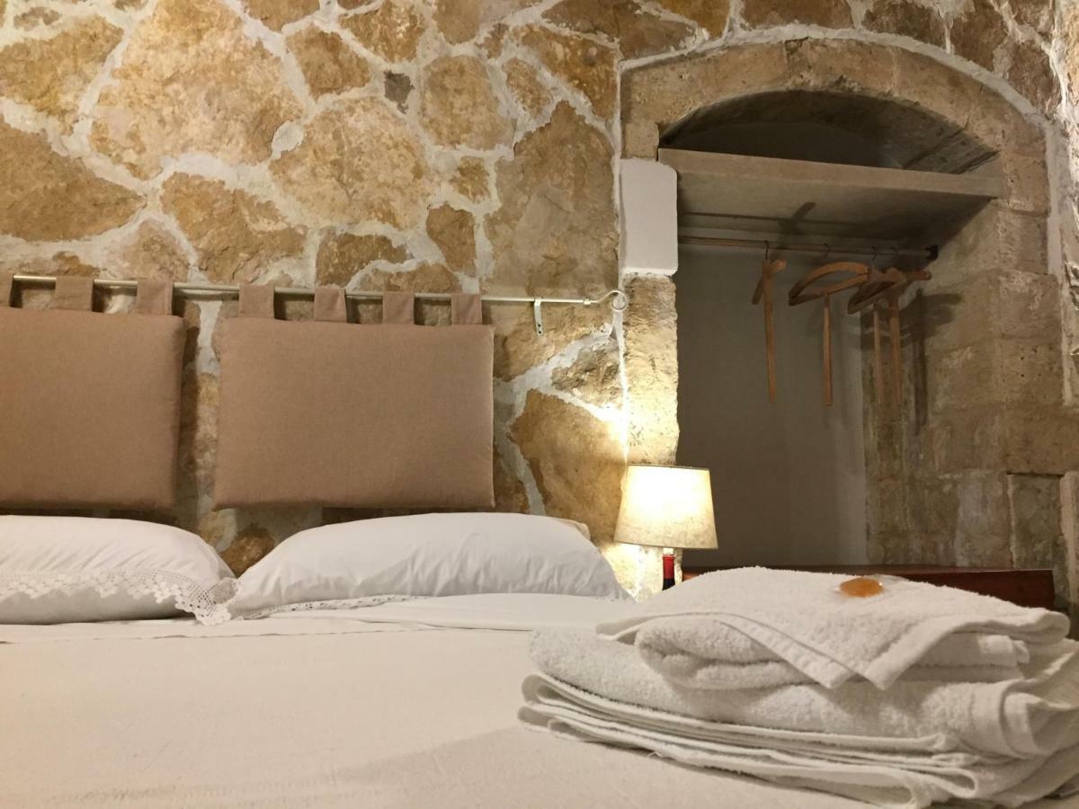 Cuturissi Hospitality & Wellnees Bed and Breakfast Ragusa Buitenkant foto
